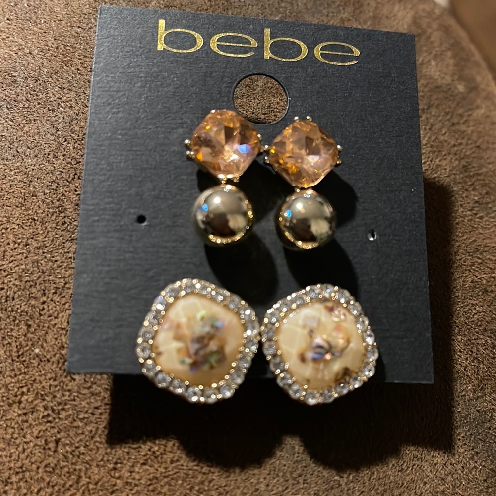 New ! BeBe 3 studded set earrings.